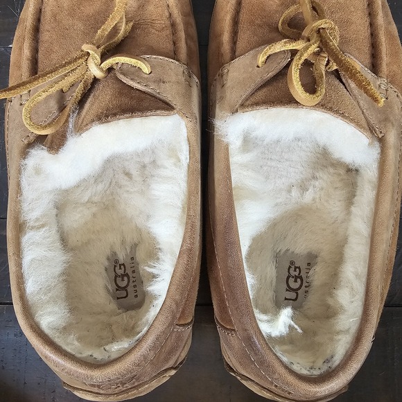 UGG Byron‎ Mens Size 10 Tan Suede Sheepskin Lined Slip On Slipper 5102 lace-up - Picture 3 of 11